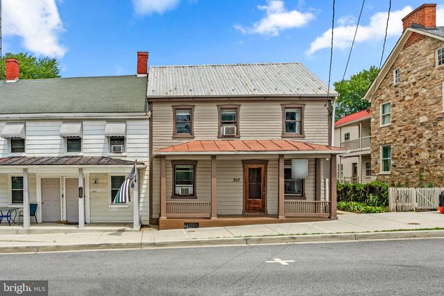 $350,000 | 307 West Main Street | Middletown Historic District