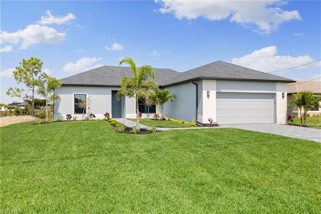 $2,700 | 925 Northeast 11th Terrace | Cape Coral