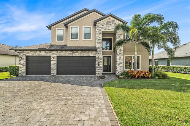 $894,000 | 4807 Lago Vista Circle | Land O' Lakes