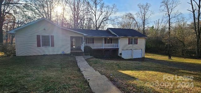 $2,700 | 3608 Cowboy Lane | Sunset Road