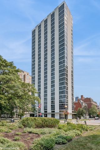 $219,500 | 1555 North Dearborn Parkway, Unit 7E | Constellation