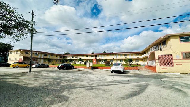 $1,750 | 2651 Northwest 13th Street, Unit 41 | Grapeland Heights