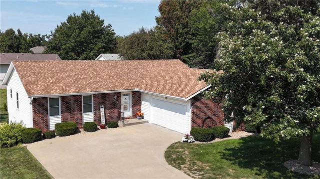 $300,000 | 1620 North Alco Avenue | Maryville