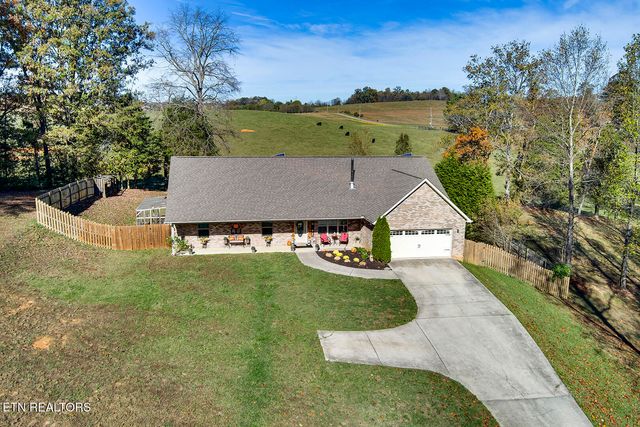 $570,000 | 1239 Houston Springs Road | Wyndsong