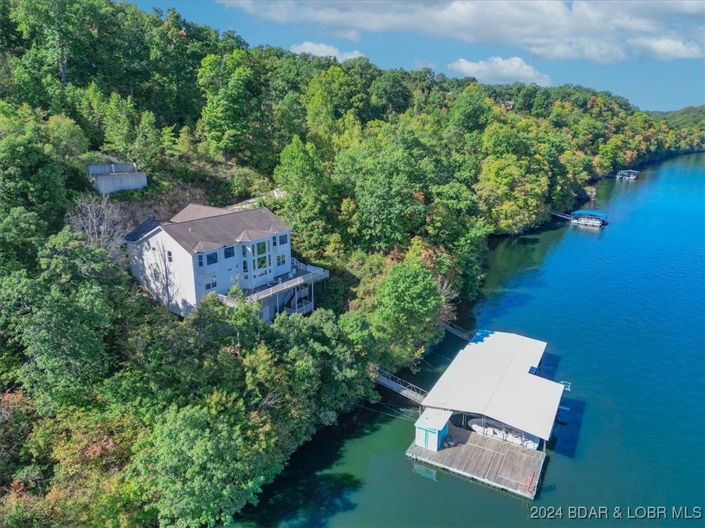 Waterfront home with 358' of lakefront property, e