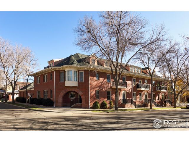 $998,500 | 1904 South Coffman Street | Prospect New Town