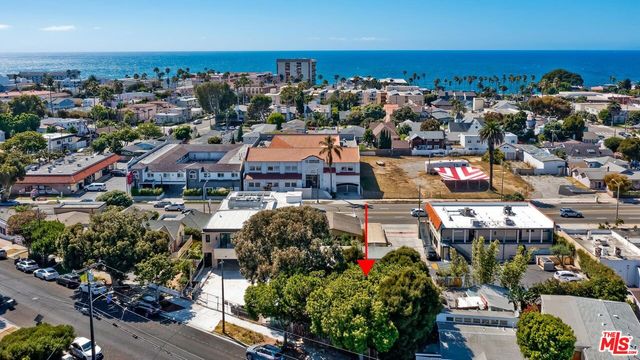 $999,000 | 409 South Guadalupe Avenue | South Redondo Beach