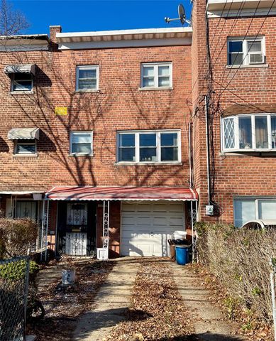 $589,000 | 3807 Laconia Avenue | Williamsbridge