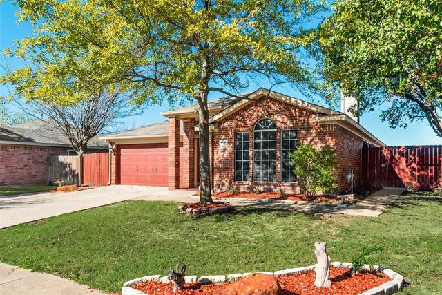 $298,500 | 400 Lone Star Park Lane | Remington Park