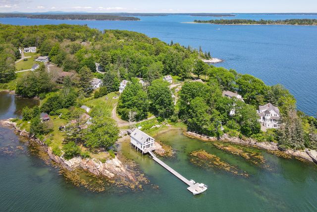 $1,775,000 | 77 Northern Point Road | Bristol