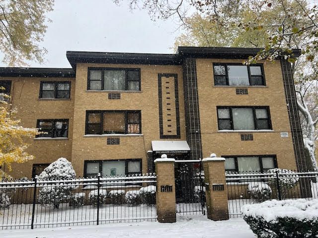 $2,200 | 1844 West Birchwood Avenue, Unit 4 | East Rogers Park