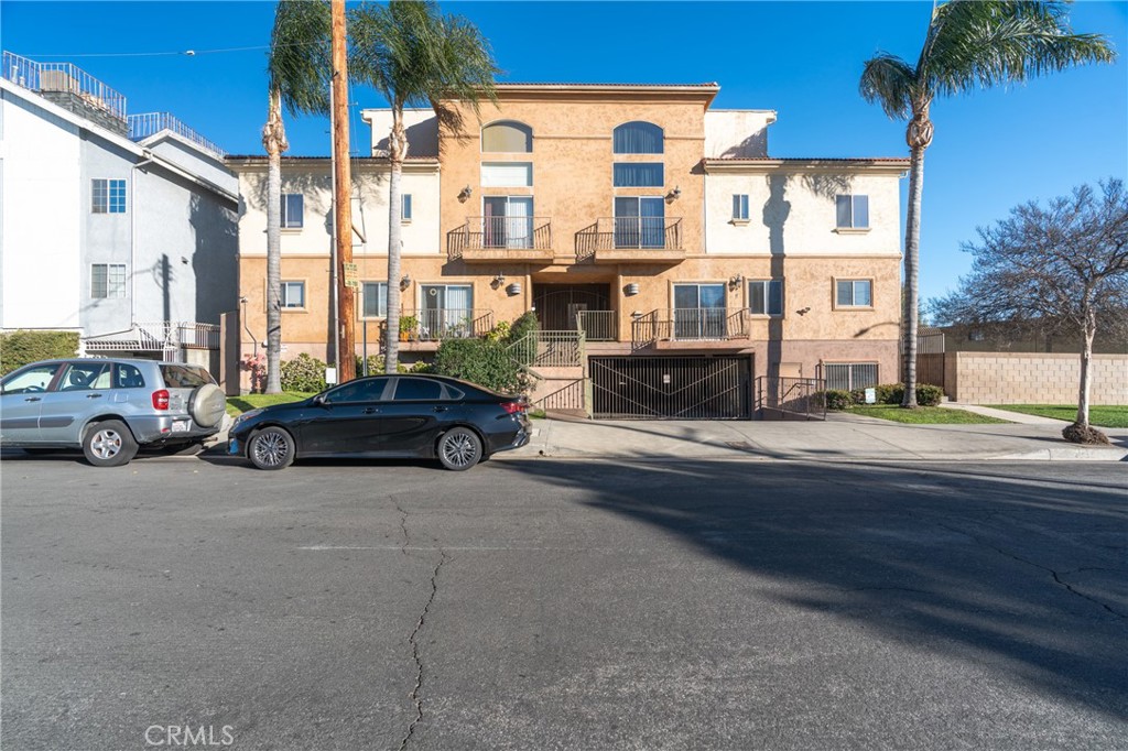 a car parked in front of a building