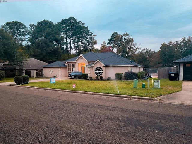 $3,200 | 315 Lakewood Drive | Longview