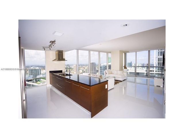 $1,299,000 | 495 Brickell Avenue, Unit 5710 | Icon Brickell