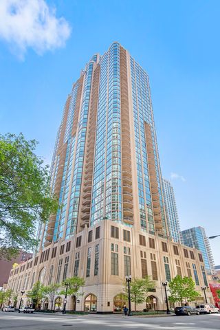 $1,299,000 | 21 East Huron Street, Unit 3503 | The Pinnacle