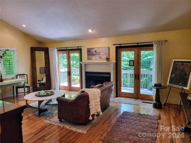 $499,900 | 31 Cedarwood Lane | Asheville Township - Buncombe County