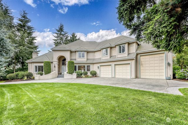 $2,279,000 | 1145 High School Road Northeast | Wing Point