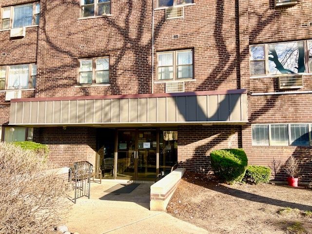 $1,600 | 4600 North Cumberland Avenue, Unit 611 | O'Hare