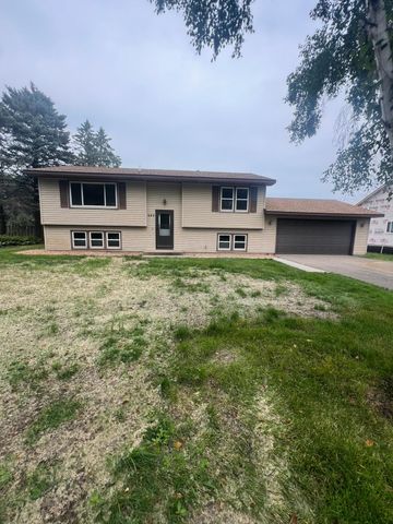 $414,900 | 523 Lois Lane | Lino Lakes