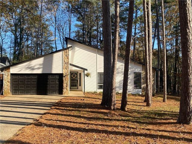 $400,000 | 1366 Gray Rock Drive | Olde Mill Ford