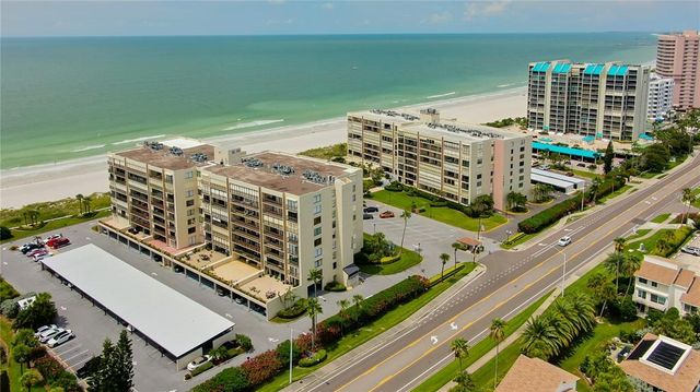 $685,000 | 1430 Gulf Boulevard, Unit 204 | Sand Key