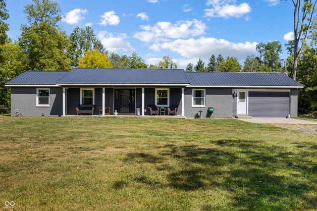 $375,000 | 3410 East Springersville Road | Jennings Township - Fayette County