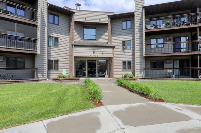 $147,000 | 4350 Trenton Lane North, Unit 104 | Trenton Place Condominiums