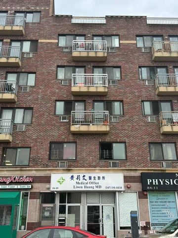 $3,200,000 | 84-09 Queens Boulevard | Elmhurst