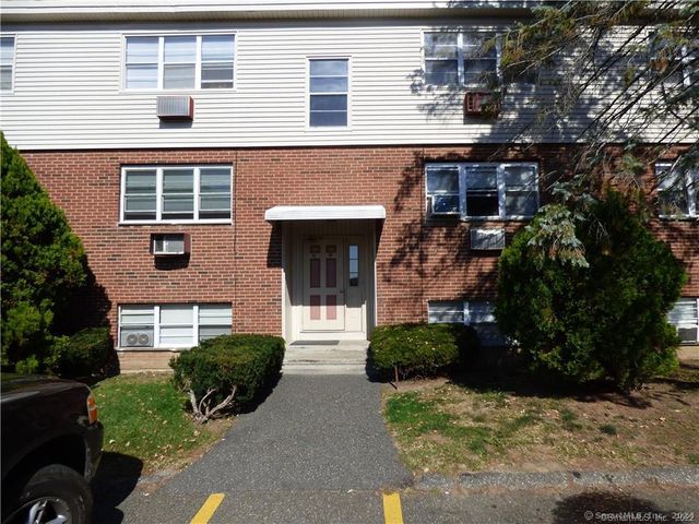 $159,900 | 90 Belair Drive | New Milford Center