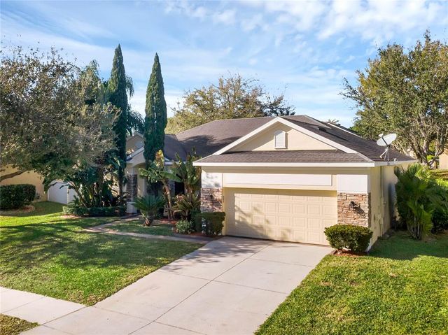 Homes for Sale with a Garage in Hartwood Reserve, Clermont, FL | Compass