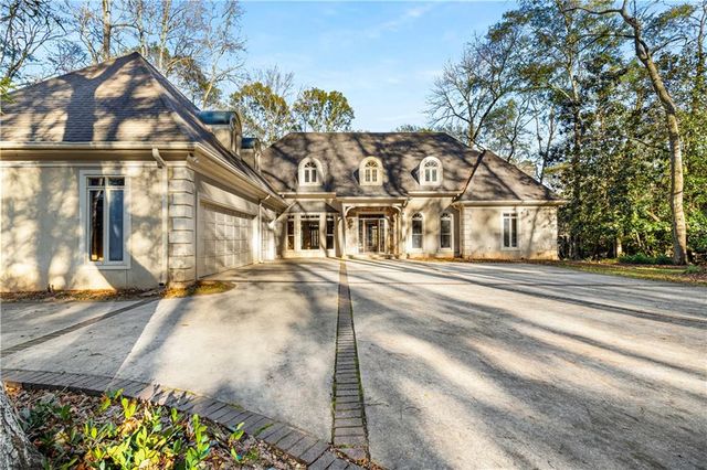 $2,200,000 | 1840 Brandon Hall Drive | Rivergate