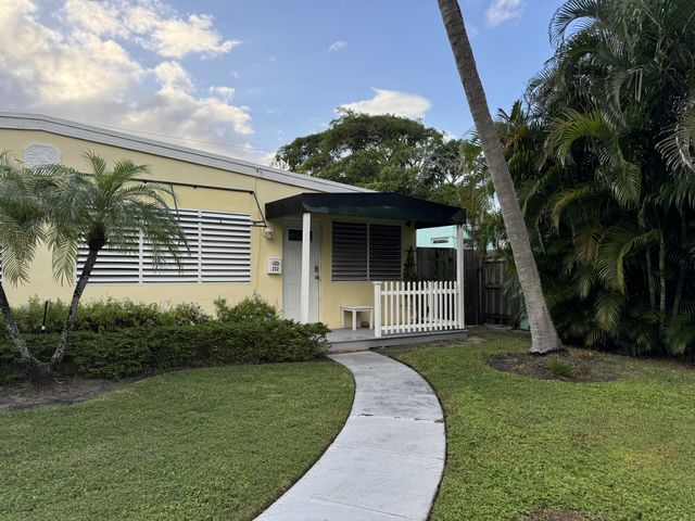 $2,200 | 230 Northeast 7th Avenue, Unit 232 | Delray Beach