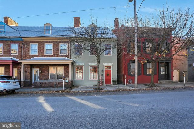 $2,200 | 66 East Pomfret Street | Carlisle Historic District