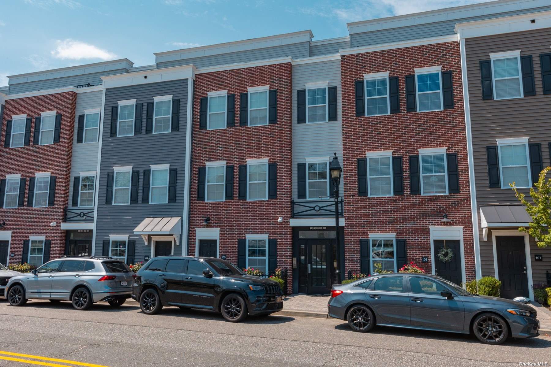 a car parked in front of a building