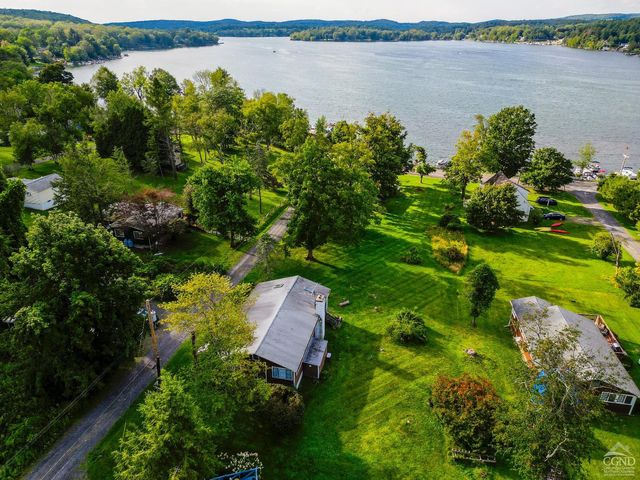 $660,000 | 15 Roosevelt Drive | Copake Lake