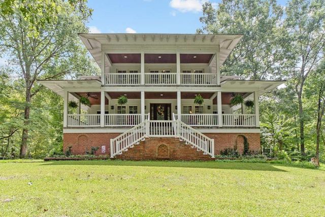 $849,000 | 415 River Bluff Drive North | Duke Township - Harnett County