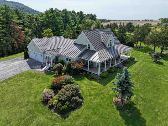 $1,099,000 | 2561 Highway 17 | Addison