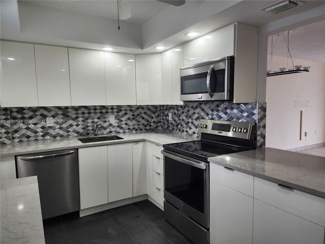 $219,999 | 2855 Leonard Drive, Unit H406 | Aventura