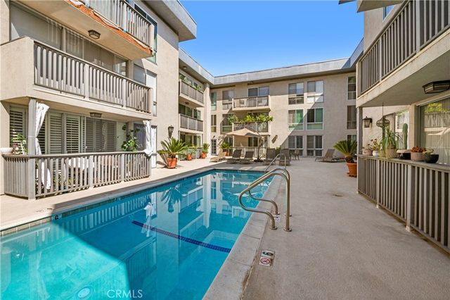 $695,000 | 1134 Alta Loma Road, Unit 103 | West Hollywood Vicinity