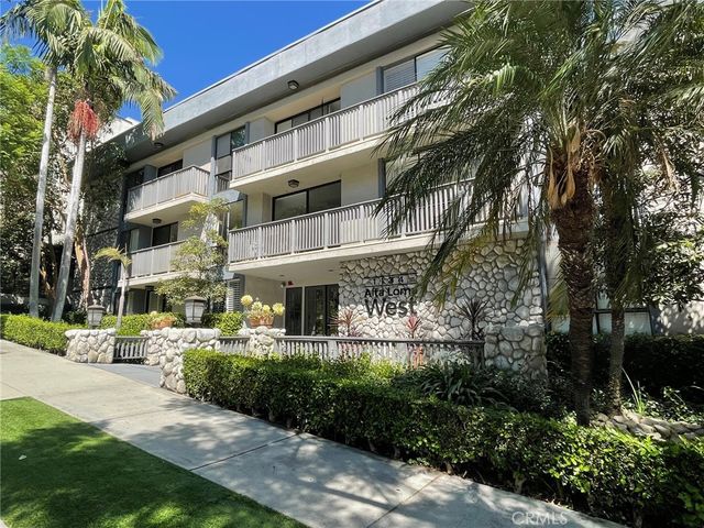 $695,000 | 1134 Alta Loma Road, Unit 103 | West Hollywood Vicinity