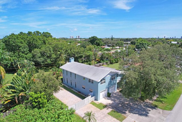 $925,000 | 920 Lighthouse Drive | North Palm Beach