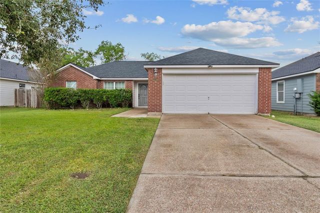 $220,000 | 2216 Redfish Drive | South Point Estates