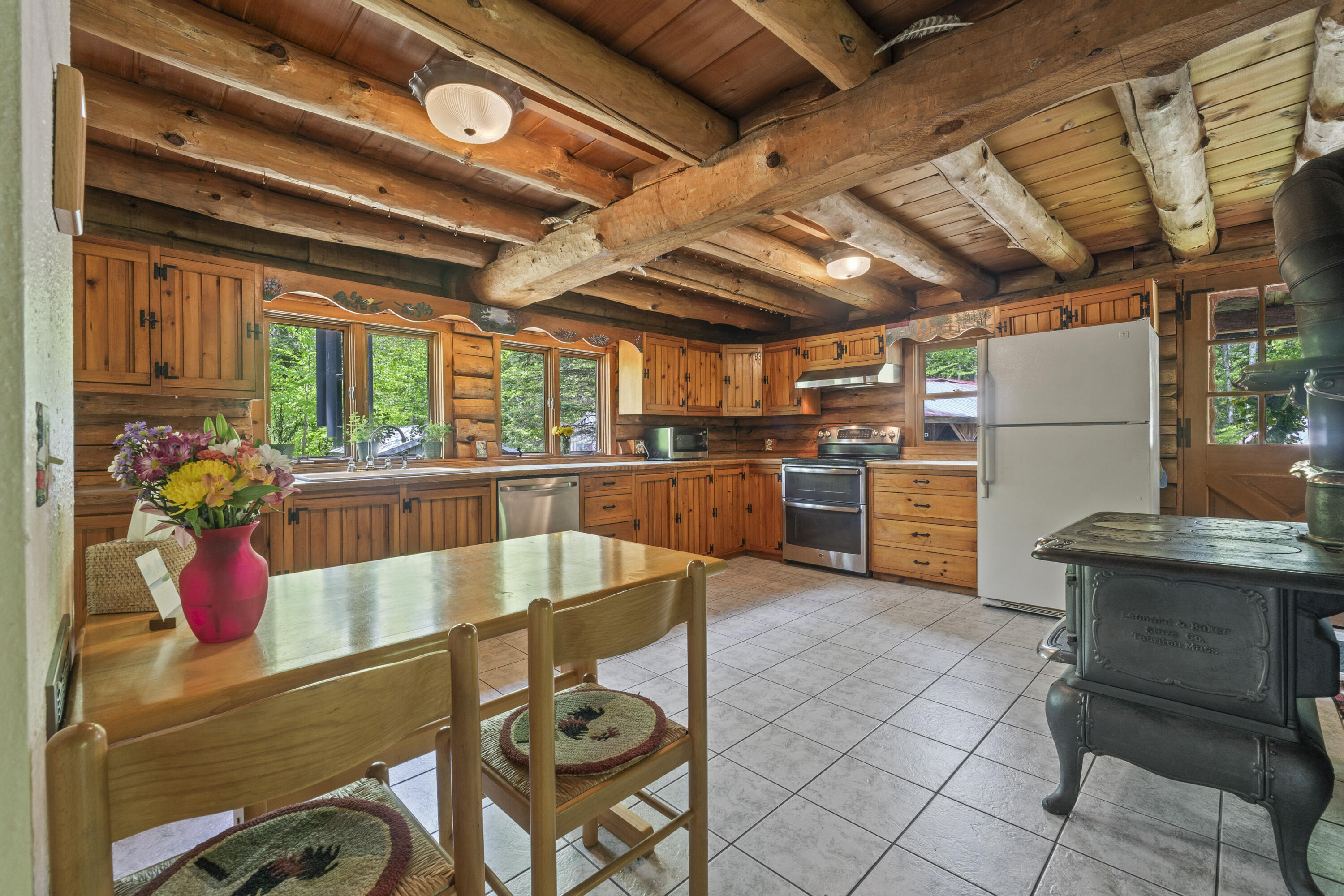 kitchen highlighting beams