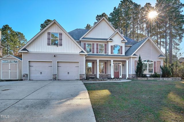 $575,000 | 286 Sea Mist Drive | Carolina Lakes