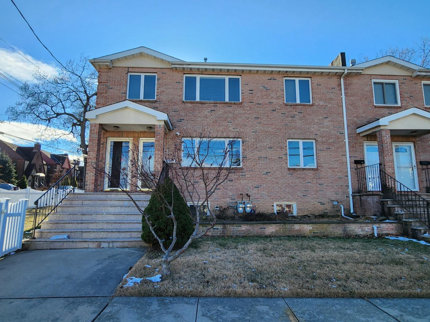 View of townhome / multi-family property