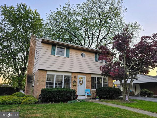 $319,900 | 608 Robert Street | Mechanicsburg