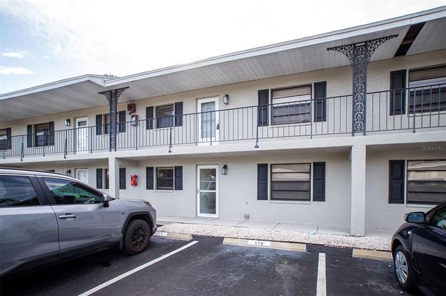 $194,900 | 101 Lake Avenue Northeast, Unit 211 | Largo