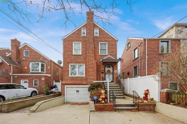 $869,900 | 1825 Yates Avenue | Morris Park