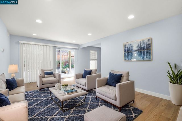 $799,000 | 651 Moraga Road, Unit 13 | Moraga