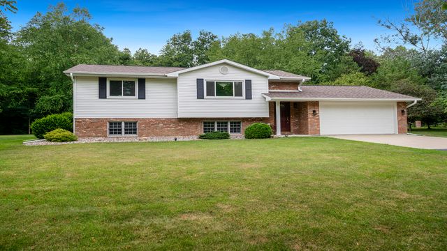 $285,000 | 5496 South Poplar Drive | Pine Creek Township - Ogle County